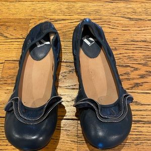 Report slip on ballet shoes - size 8.5